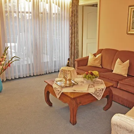 Hotel Garni Kristinenhof 3*