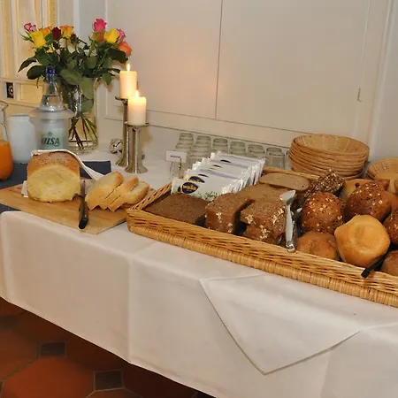 Hotel Garni Kristinenhof 3*
